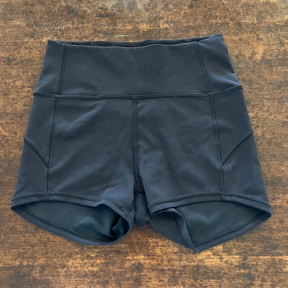 Lululemon In Movement High-Rise Short *Everlux 2.5"